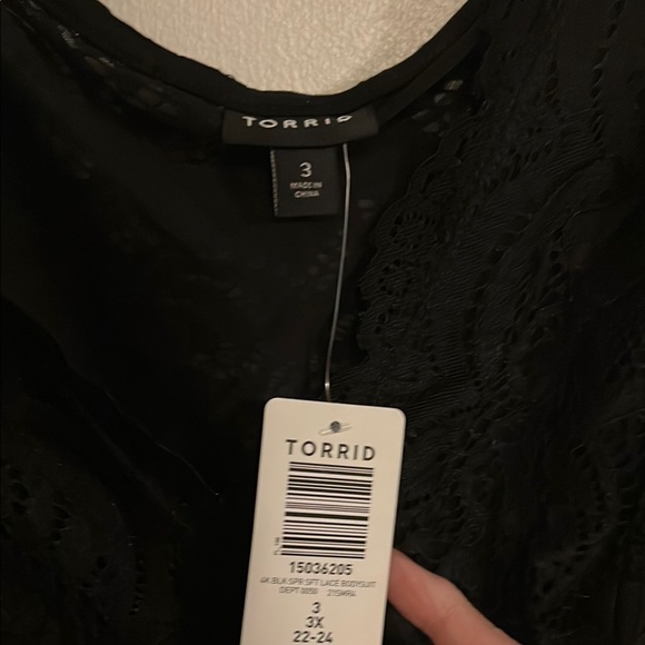 NWT Torrid  Fitted Black Sleeveless Bodysuit Fri Sale🌺 - Picture 2 of 7